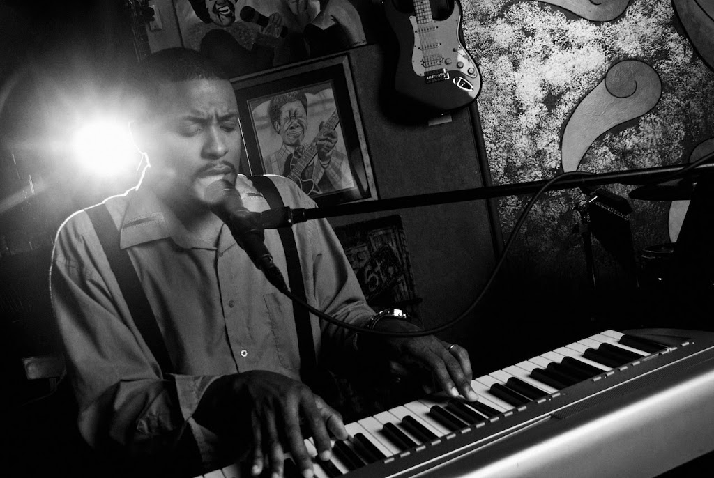 Issue 7: Homemade Music for the Soul Issue 7: Homemade Music for the Soul